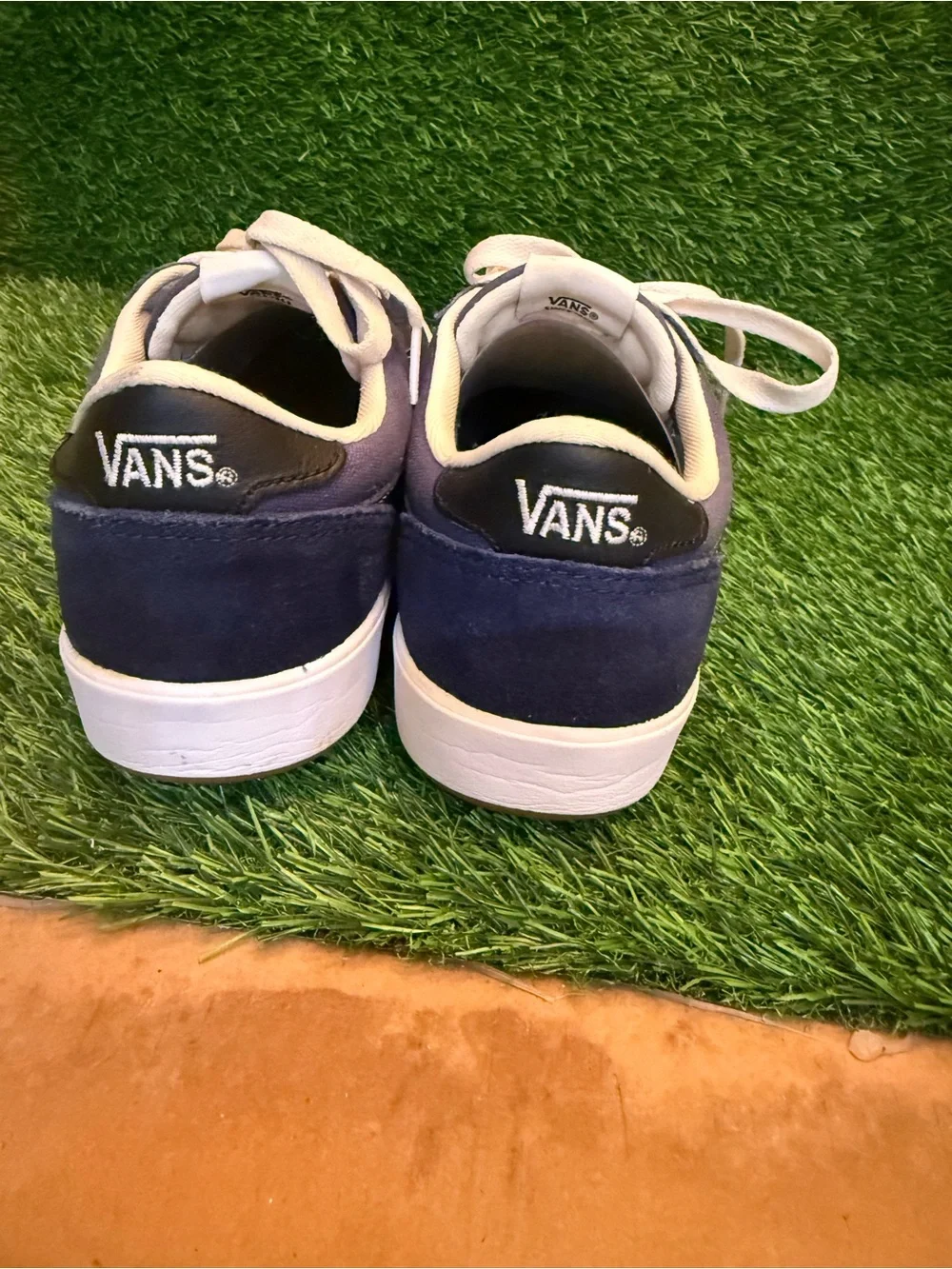 Vans unisex CRUZE Too Navy and White Suede Low-Top Sneakers m 8 w 9.5